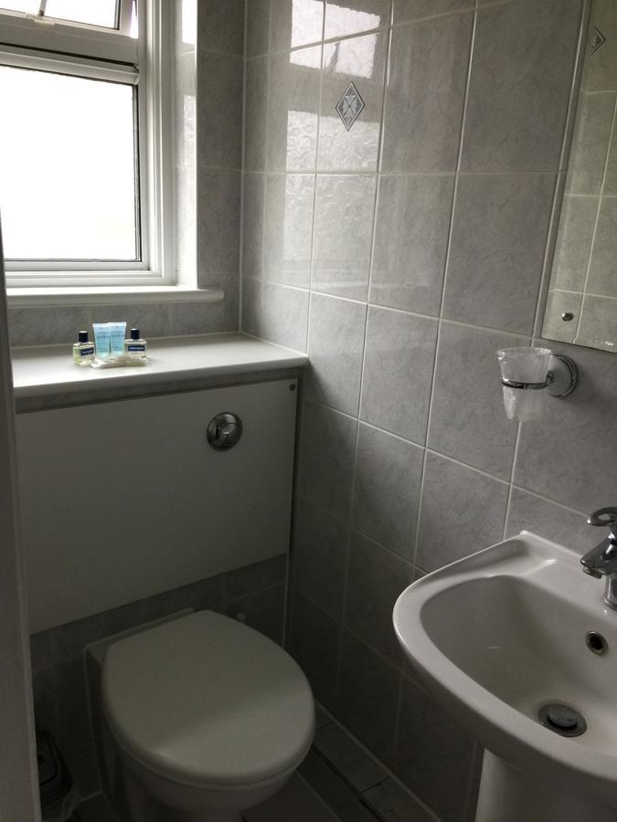 Trevelyan Hotel Илфорд Экстерьер фото