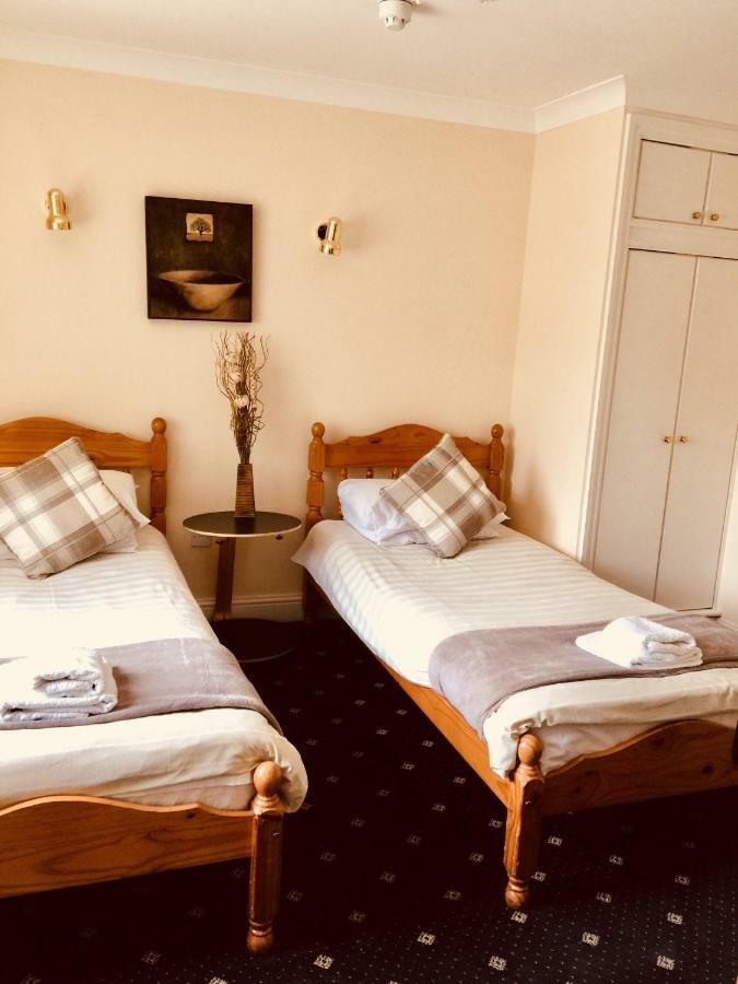 Trevelyan Hotel Илфорд Экстерьер фото