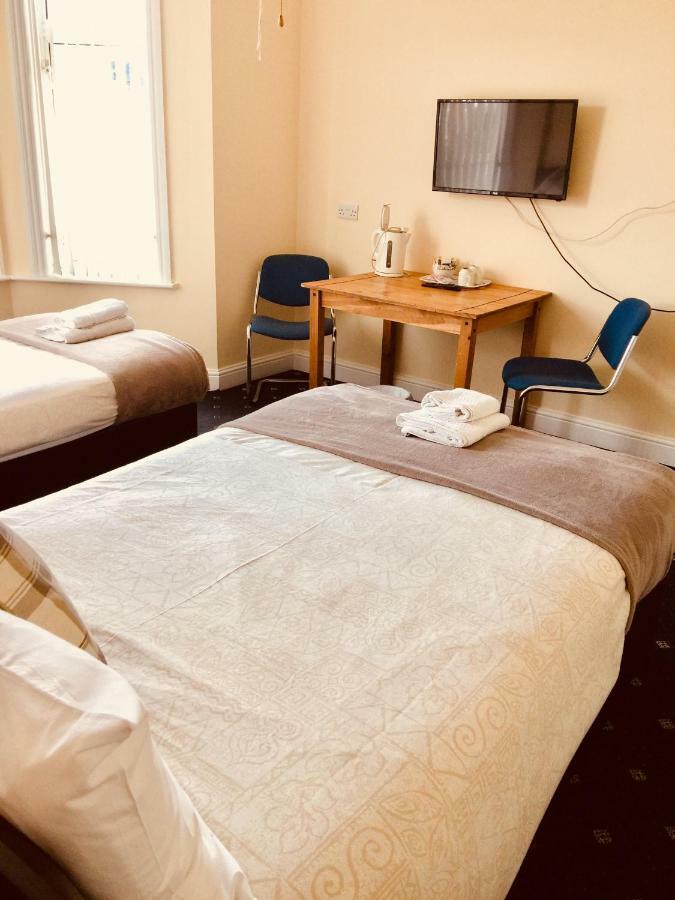 Trevelyan Hotel Илфорд Экстерьер фото
